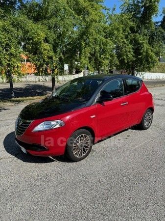 LANCIA YPSILON 3 III 1.2 8V 69 STOP&START BLACK & RED 5P