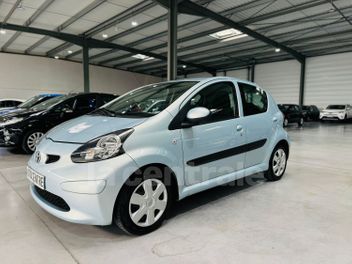 TOYOTA AYGO (2) 1.0 VVT-I CONFORT 5P