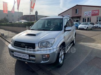 TOYOTA RAV 4 (2E GENERATION) II (2) 115 D-4D VX 5P