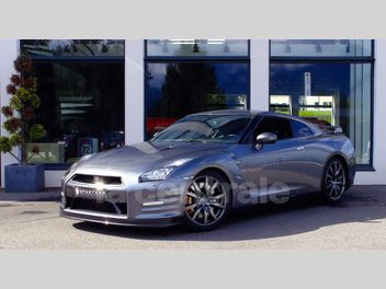 NISSAN GT-R (2) 3.8 V6 530