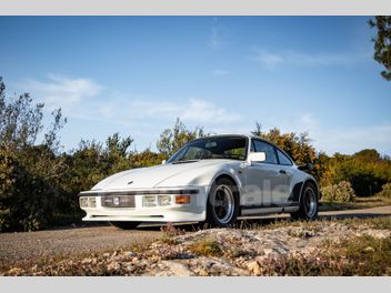 PORSCHE 911 TYPE 930 (930) TURBO 3.3 300