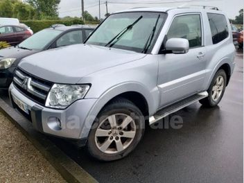 MITSUBISHI PAJERO 3 III (2) 3.2 DI-D 200 INTENSE BVA 3P