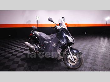 YAMAHA X-MAX 125