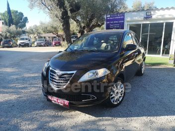 LANCIA YPSILON 3 III 0.9 TWINAIR 85 STOP&START BLACK & RED DFS 5P