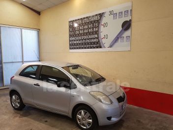 TOYOTA YARIS (2) 1.4 D-4D 3P