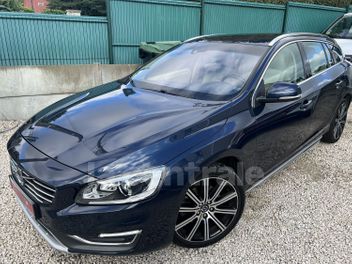 VOLVO V60 (2) D4 181 SUMMUM GEARTRONIC 8