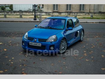 RENAULT CLIO 2 V6 RS II (2) V6 24S 255 RS 3P