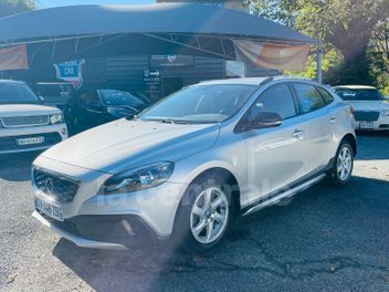 VOLVO V40 (2E GENERATION) CROSS COUNTRY II CROSS COUNTRY T4 180 AWD MOMENTUM GEARTRONIC 6