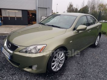 LEXUS IS 2 II 220 D PACK LUXE