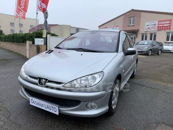 PEUGEOT 206 (2) 1.4 EXECUTIVE 5P