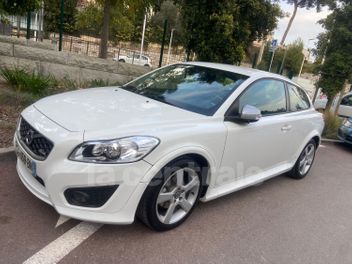 VOLVO C30 (2) D2 115 R-DESIGN EDITION