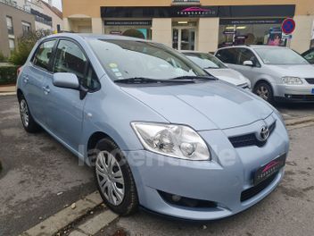 TOYOTA AURIS 124 VVT-I LINEA LUNA BVA 5P