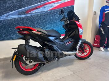 APRILIA SR GT 125