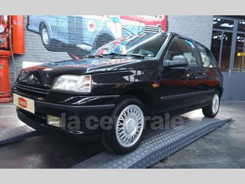 RENAULT CLIO 1.7 BACCARA 3P