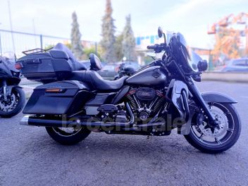 HARLEY DAVIDSON CVO ROAD GLIDE 1923