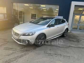 VOLVO V40 (2E GENERATION) CROSS COUNTRY II CROSS COUNTRY D3 150 7CV MOMENTUM BUSINESS GEARTRONIC 6