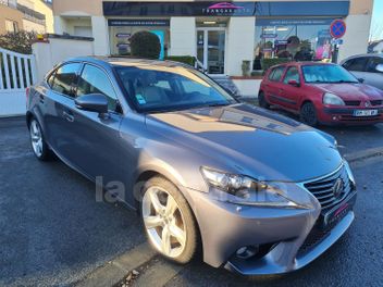 LEXUS IS 3 III 300H BUSINESS