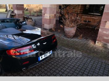 ASTON MARTIN VANTAGE VOLANTE VOLANTE V8