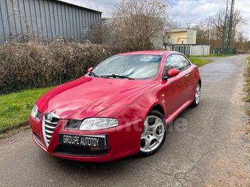 ALFA ROMEO GT 2 1.8 T.S. 140 DISTINCTIVE