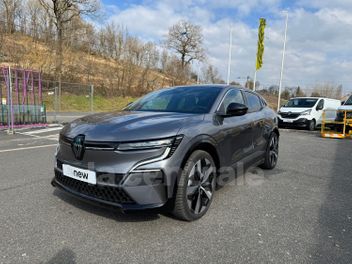 RENAULT MEGANE 5 V E-TECH 220 AUTONOMIE CONFORT AC7 TECHNO 60 KWH