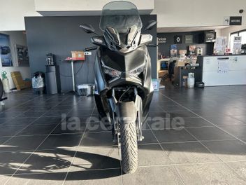 YAMAHA X-MAX 125