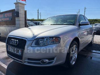 AUDI A4 (3E GENERATION) III 2.0 AMBITION LUXE