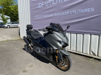 YAMAHA T-MAX 560
