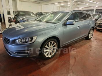 VOLVO V60 (2) D3 150 MOMENTUM