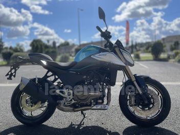 QJ MOTOR SRT 700 X