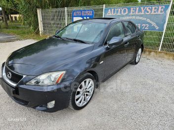 LEXUS 