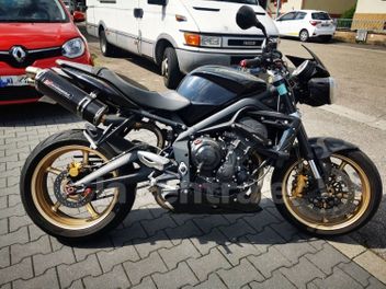 TRIUMPH SPEED TRIPLE 675 R
