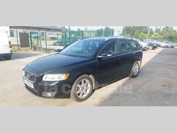 VOLVO V50 (2) D2 MOMENTUM