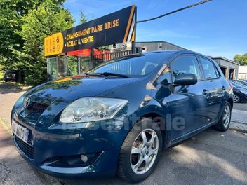 TOYOTA AURIS 124 VVT-I LINEA SOL BVA 5P