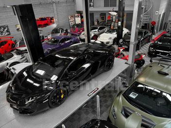LAMBORGHINI 
