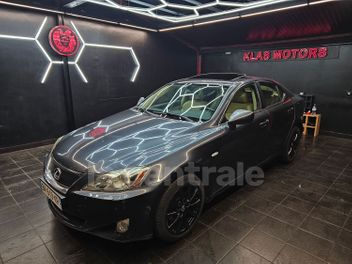 LEXUS 