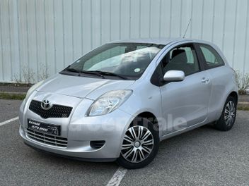 TOYOTA YARIS (2) 70 VVT-I LUNA 3P