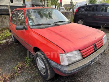 PEUGEOT 205 GENTRY BVA 3P