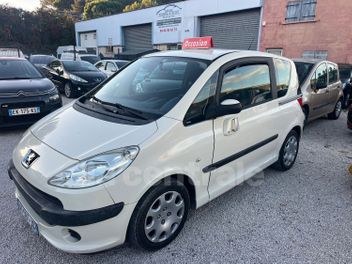 PEUGEOT 1007 1.4 16V 90 DOLCE PACK