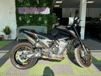 KTM DUKE 790