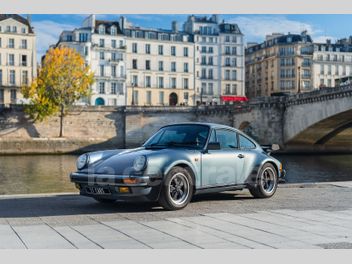 PORSCHE 911 TYPE 930 (930) TURBO 3.3 300
