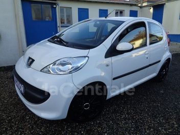 PEUGEOT 107 1.0 TRENDY 5P