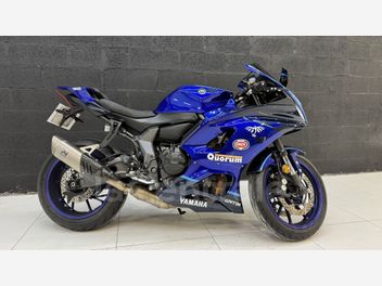 YAMAHA YZF R7 700