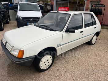 PEUGEOT 