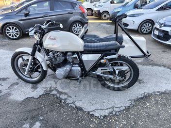 SUZUKI GT 750