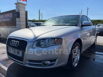 AUDI A4 (3E GENERATION) III 2.0 AMBITION