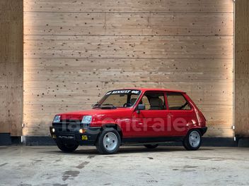 RENAULT 