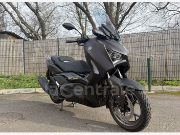 YAMAHA X-MAX 125
