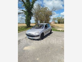 PEUGEOT 