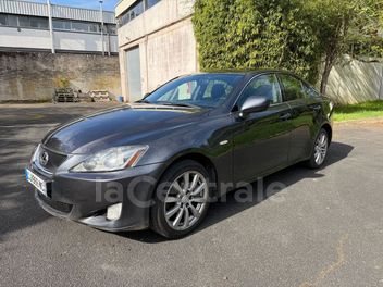 LEXUS 