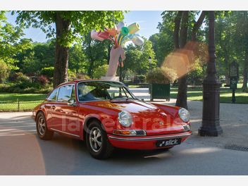 PORSCHE 